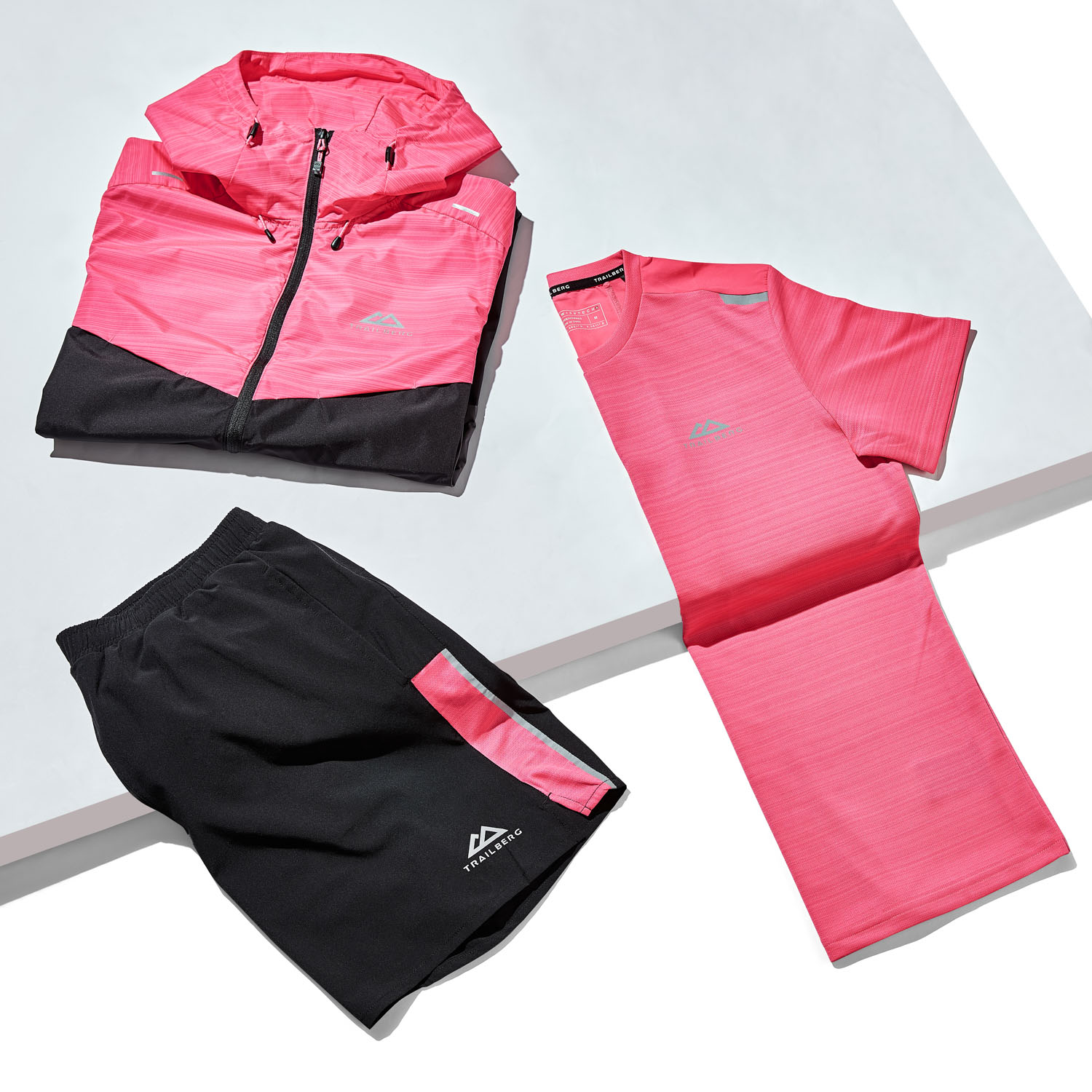 Tom Birch - Trailberg - Rosso & Azzurro Retail Ltd - CS0442