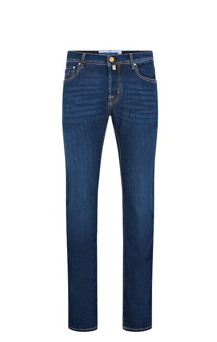 Ghost Mannequin Photography